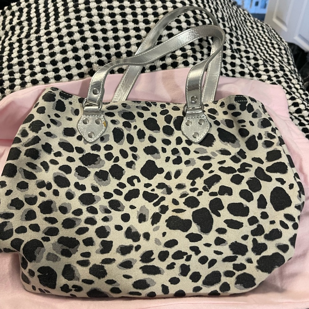 Isaac MizrahiNEW ANIMAL PRINT BAG